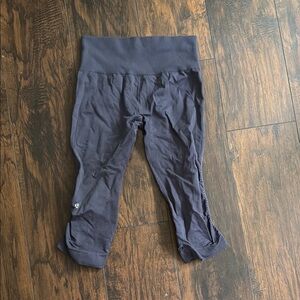 Lululemon cropped leggings